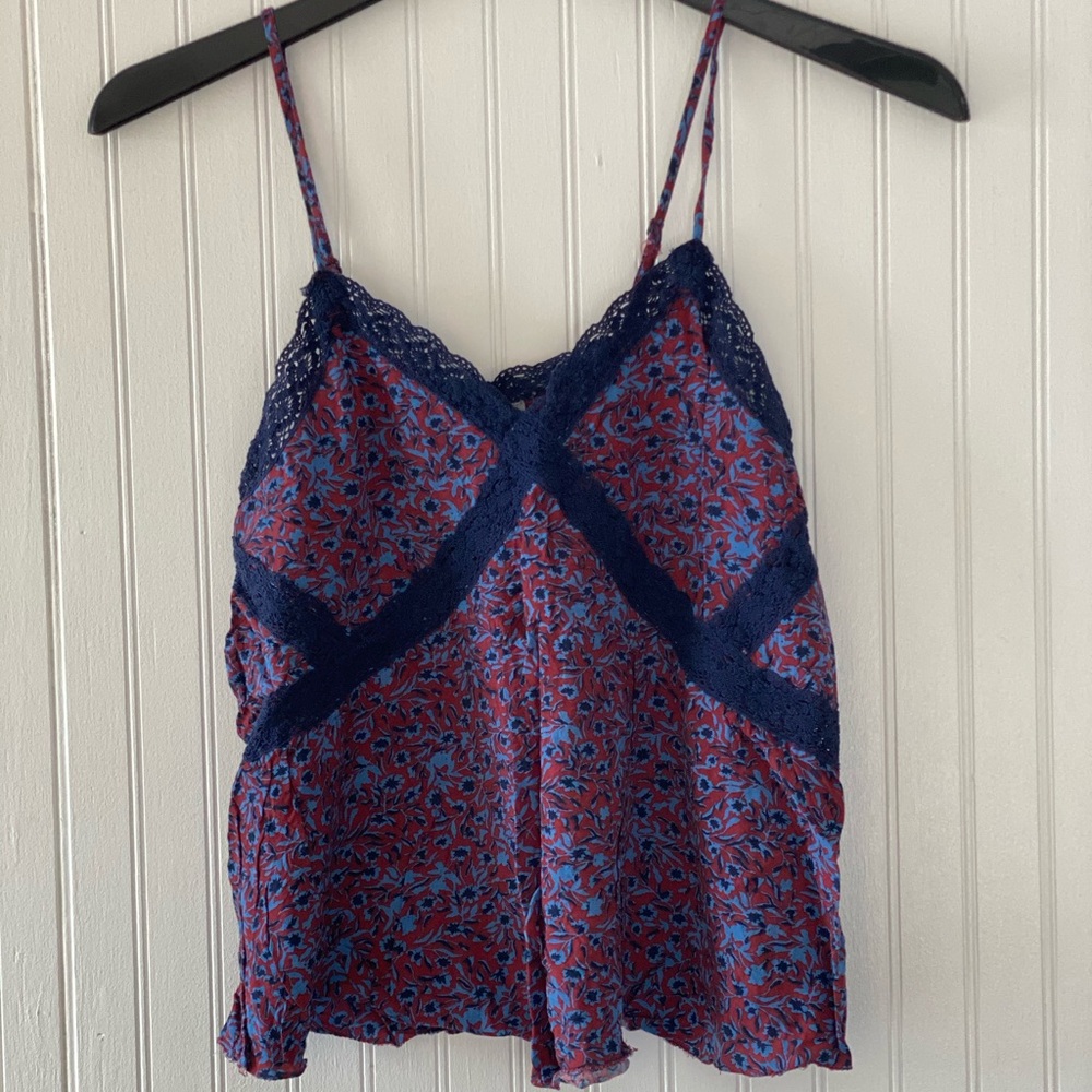 Maroon and navy blue floral flowy tank top